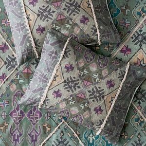 💯Brand New Urban Outfitters Standard Sham Set